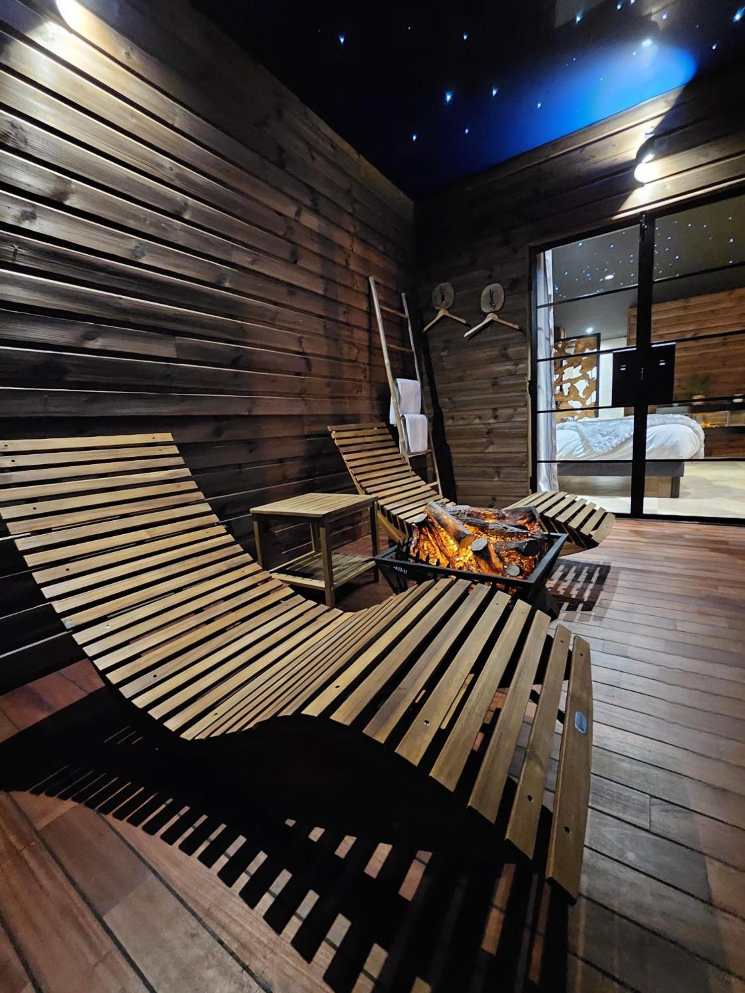 Le Chalet Loft Spa Calais Esterno foto