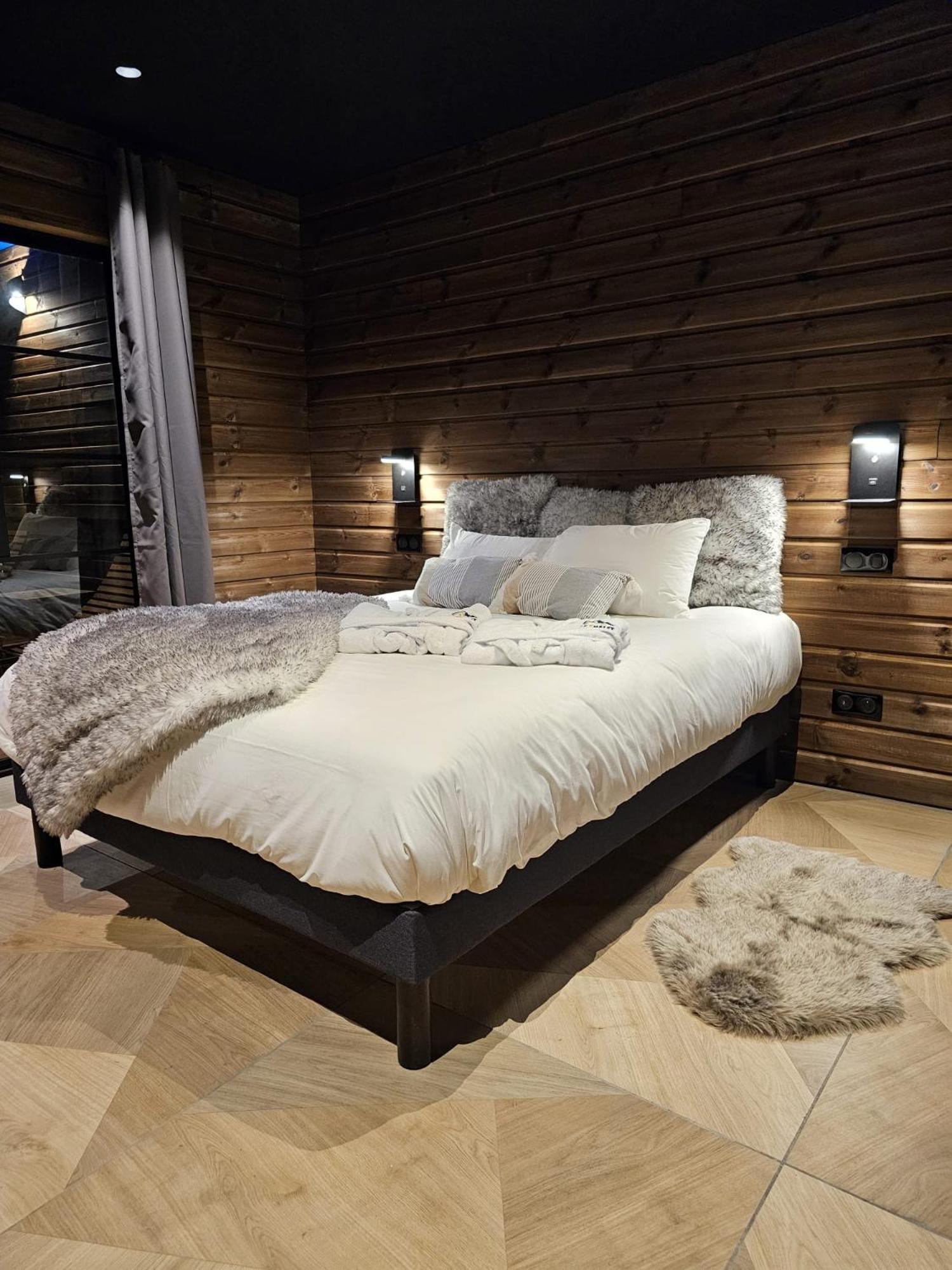 Le Chalet Loft Spa Calais Esterno foto